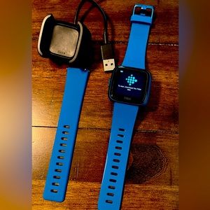 Fitbit Versa Lite marina blue